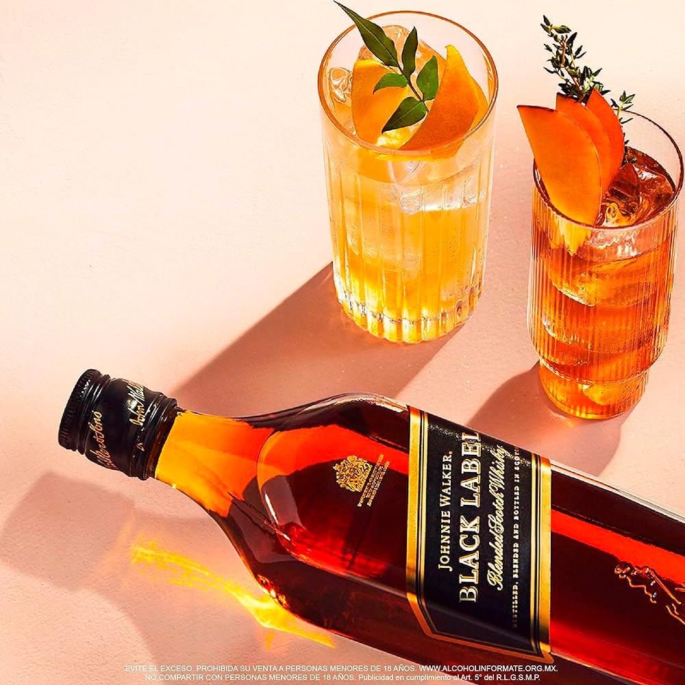 Whisky Edição Limitada Johnnie Walker Black Label 1L | Amazon.com.br